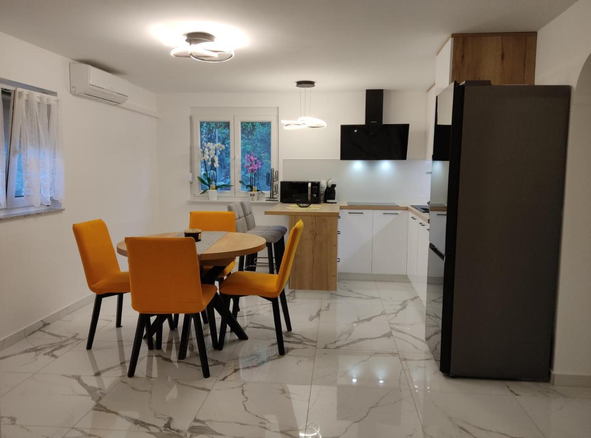Apartman Meld Vrh  Εξωτερικό φωτογραφία
